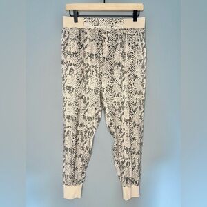 ATM Anthony Thomas Melillo 100% Silk Snakeskin Patterned Pants | Size Small